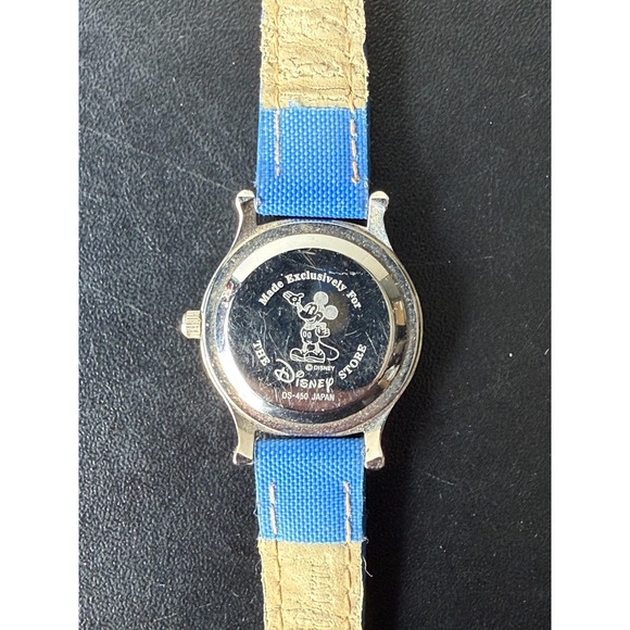 THE DISNEY STORE Mickey Mouse Blue Watch DS-450 *NEEDS BATTERIES* - Picture 4 of 4